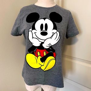 DISNEY | Mickey front and back vinyl cotton tee.